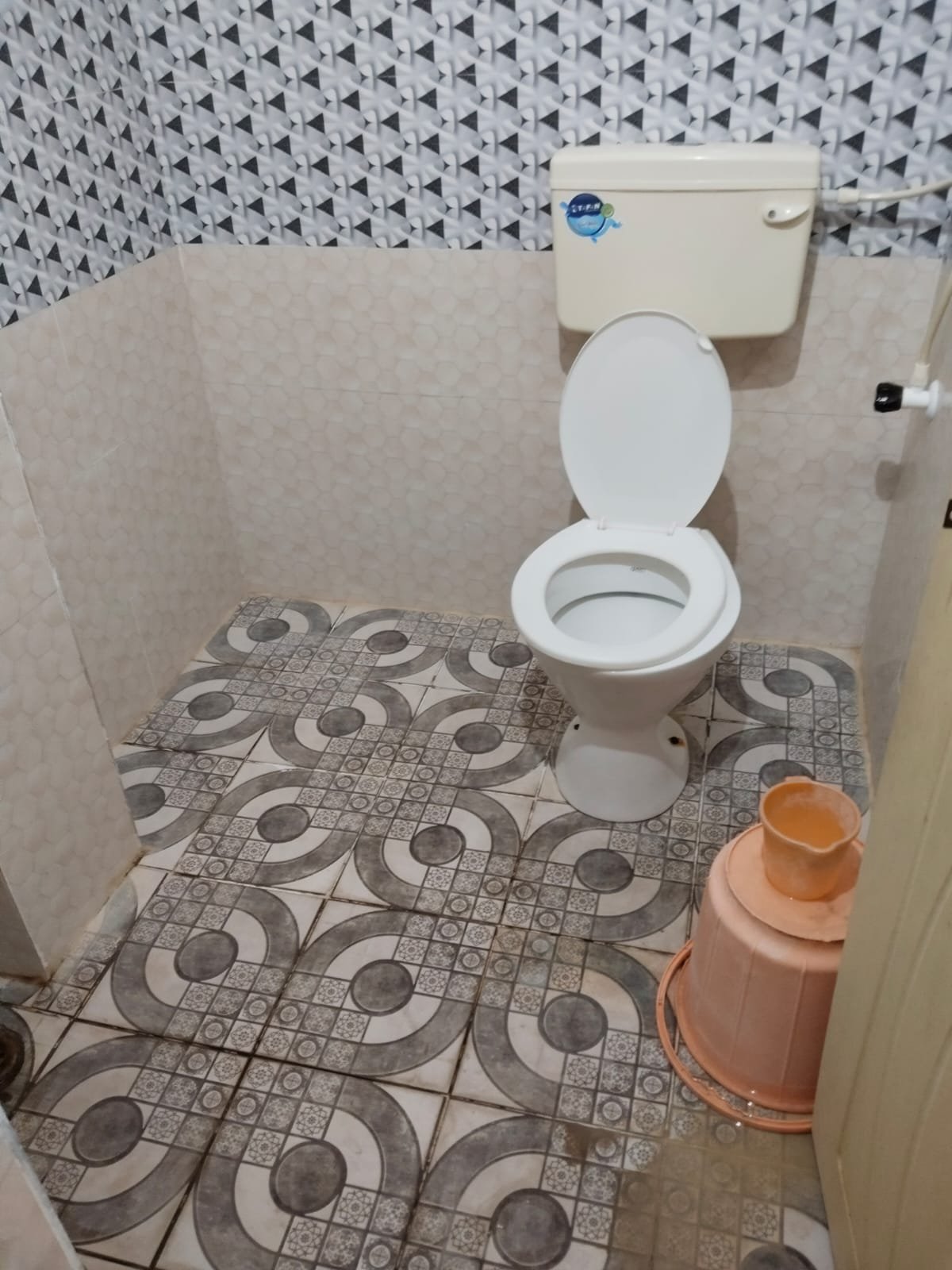Kalpavruksha Lodge 3 bed room with 2 washrooms on first floor