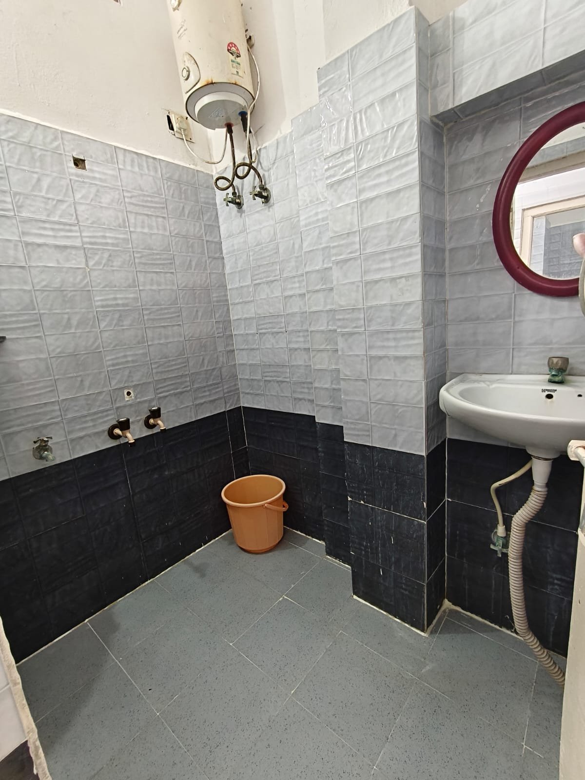 Kalpavruksha Lodge 4 bed room first floor with 2 washrooms