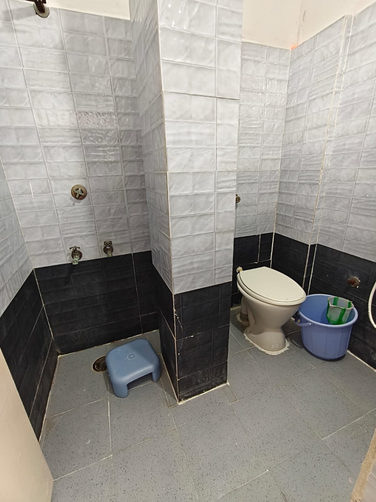 Kalpavruksha Lodge 4 bed room first floor with 2 washrooms